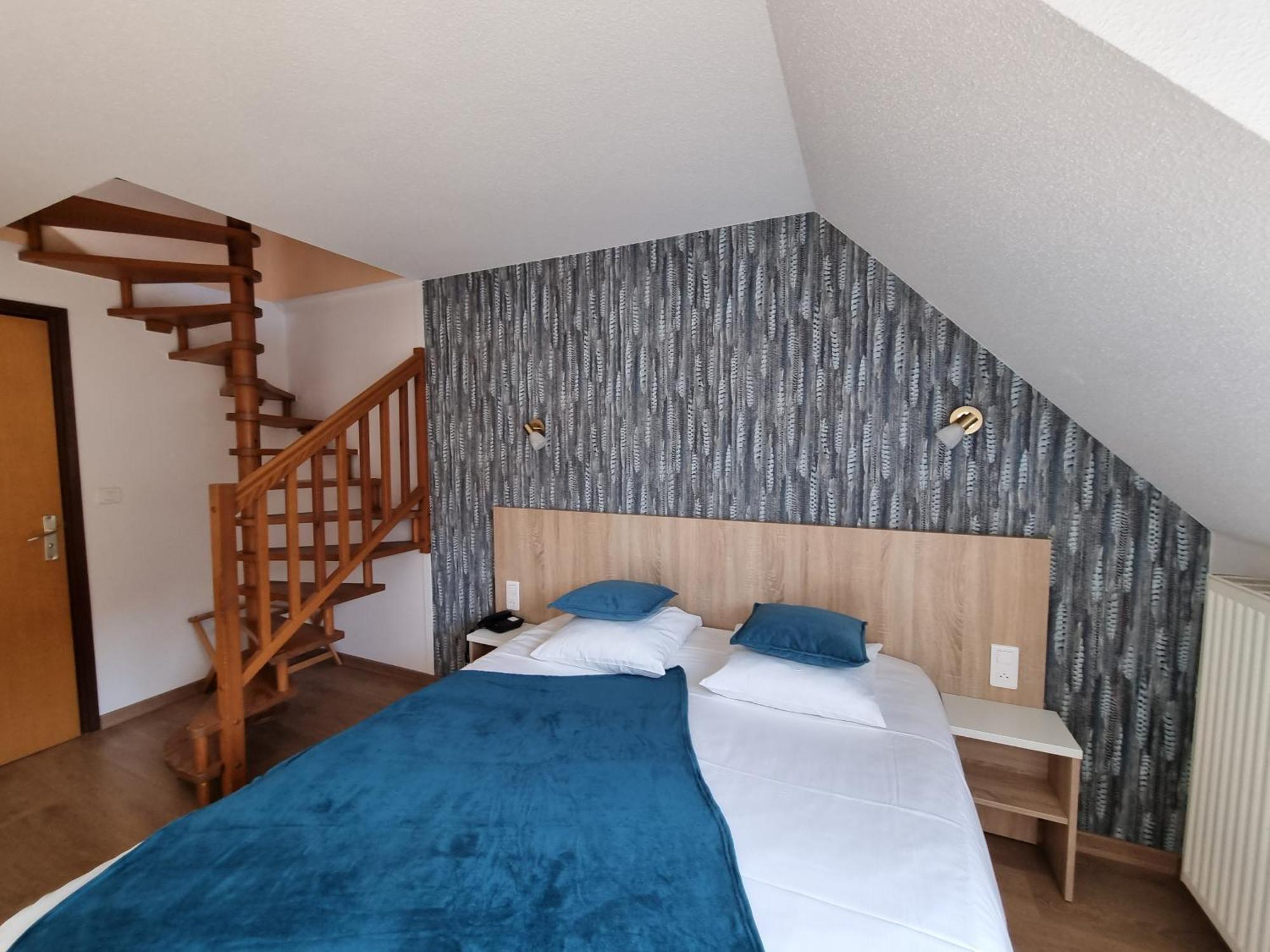 Logis Hotel Restaurant De La Poste Et Spa De Montagne Le Bonhomme Cameră foto